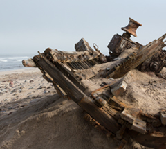 Adventurous drive along skeleton coast